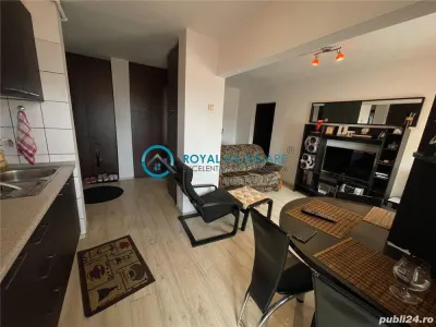 Royal Imobiliare - Vanzare apartament 3 camere, zona Malu Rosu - foto 3