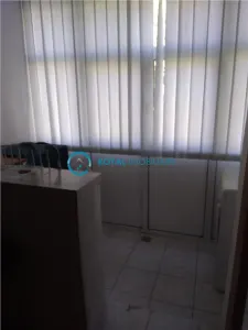 Royal Imobiliare - Vanzare apartament 3 camere, zona Podul Inalt - foto 7