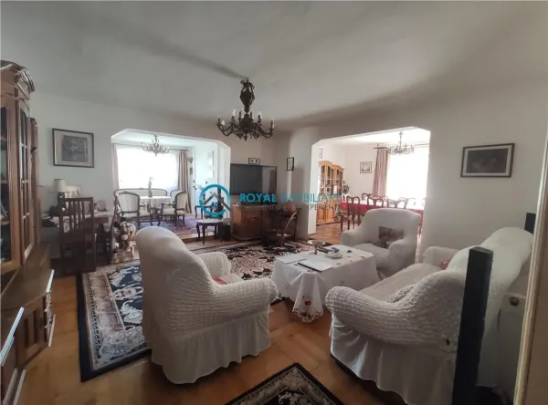 Casă 13 camere Ploiești - poza 14