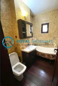 Royal Imobiliare-Vanzare Apartament 3 Camere Zona Malu Rosu - foto 8