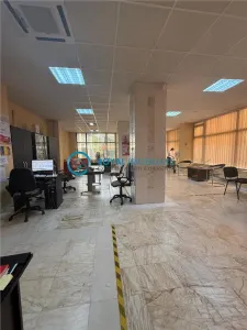 Royal Imobiliare - Vanzare Spatiu Birouri Zona Democratiei - foto 3