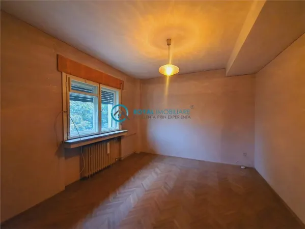 Apartament 4 camere Ploiești - poza 2