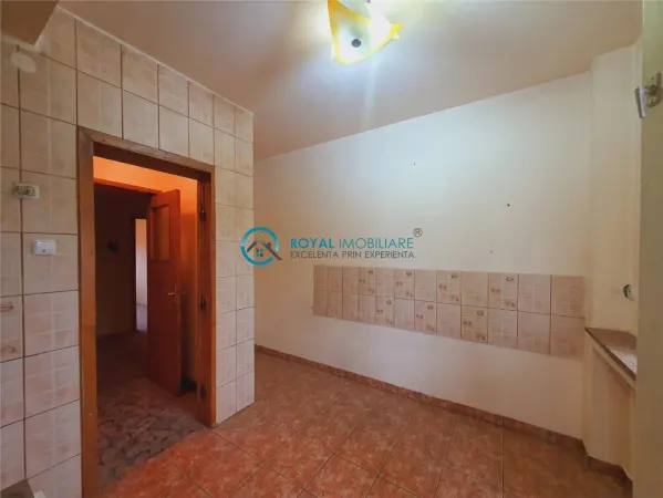 Apartament 4 camere Ploiești - poza 12