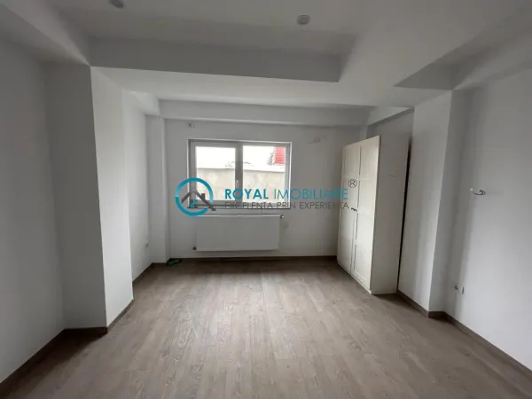 Apartament 3 camere Ploiești - poza 4