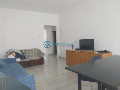 Royal Imobiliare-Vanzare Apartament 2 Camere Zona Ultracentrala - foto 2