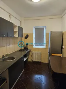 Royal Imobiliare-Vanzare Apartament 2 camere Zona Nord - foto 8