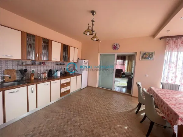 Casă 6 camere Aricestii Rahtivani - poza 18