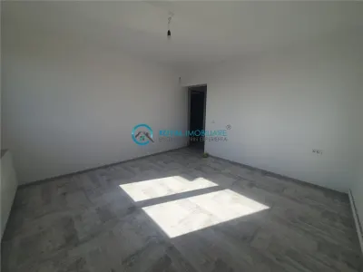Royal Imobiliare-Vanzare Vila-zona Nord - foto 12