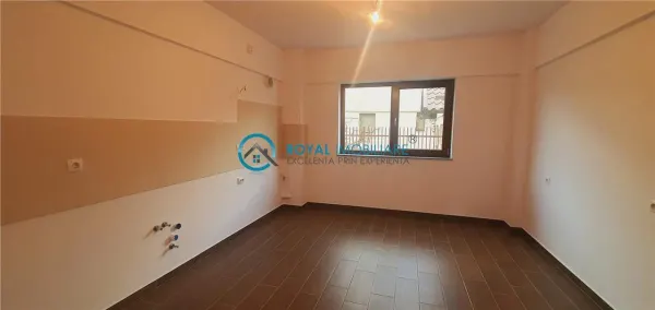 Apartament 3 camere Ploiești - poza 12