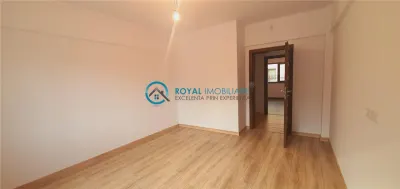 Royal Imobiliare-Vanzare Apartament 3 Camere Zona Albert - foto 9