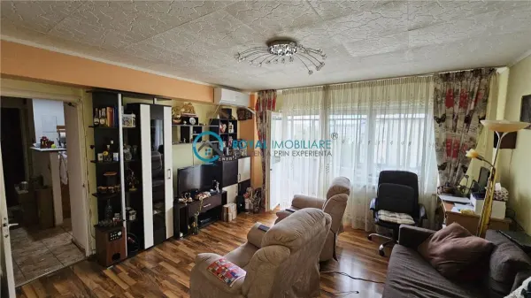 Apartament 3 camere Ploiești - poza 1