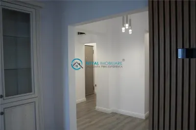 Royal Imobiliare - Vanzare apartament 3 camere zona Ultracentral - foto 17