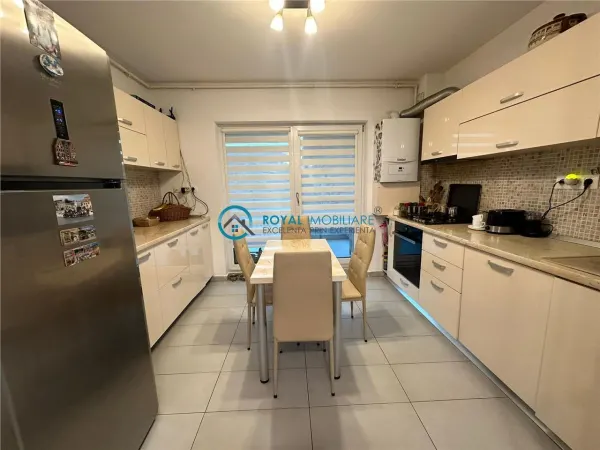 Apartament 3 camere Ploiești - poza 8
