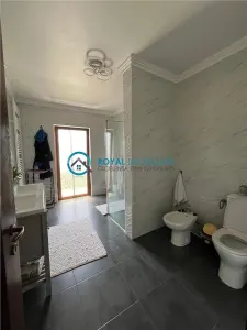 Royal Imobiliare-Vanzare Vila Zona Romanesti - foto 20