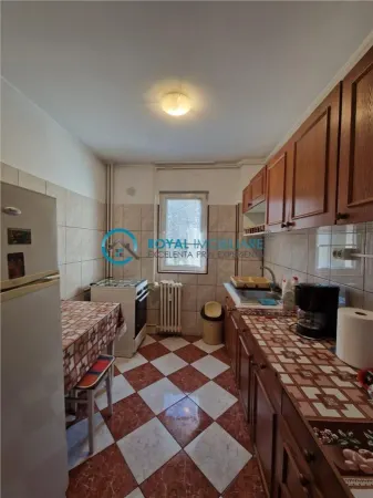 Apartament 3 camere Ploiești - poza 4