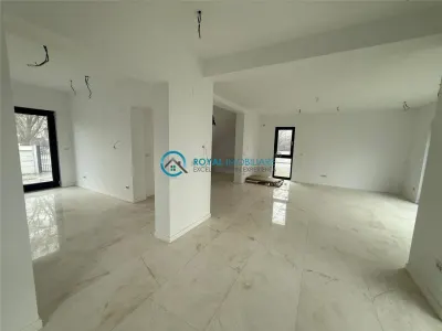 Royal Imobiliare - Vanzare Vila de lux zona Paulesti - foto 3