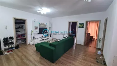 Royal Imobiliare - Vanzare apartament 3 camere zona Traian - foto 2