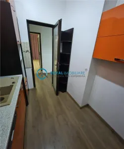 Royal Imobiliare - Vanzare apartament 4 camere in zona Ultracentral - foto 11