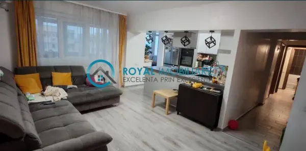 Apartament 3 camere Ploiești - poza 1
