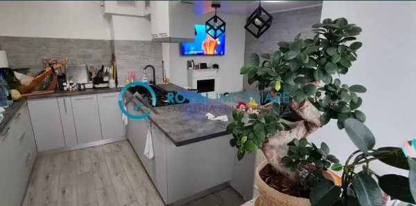 Apartament 3 camere Ploiești - poza 2