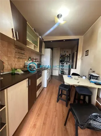 Apartament 3 camere Ploiești - poza 7
