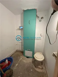 Royal Imobiliare - Vanzare apartament 3 camere zona Vest - foto 6
