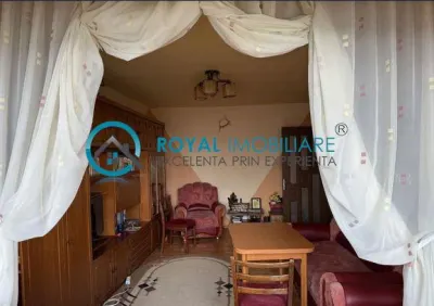 Royal Imobiliare - Vanzare apartament 4 camere zona 9 Mai - foto 2