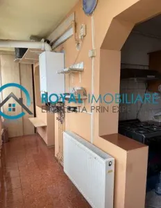 Royal Imobiliare - Vanzare apartament 4 camere zona 9 Mai - foto 17