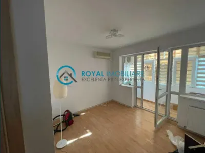 Royal Imobiliare - Inchiriere apartament 3 camere - foto 2