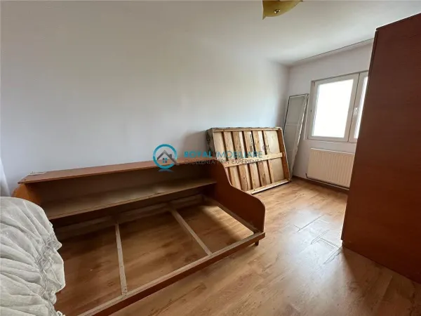 Apartament 3 camere Ploiești - poza 3