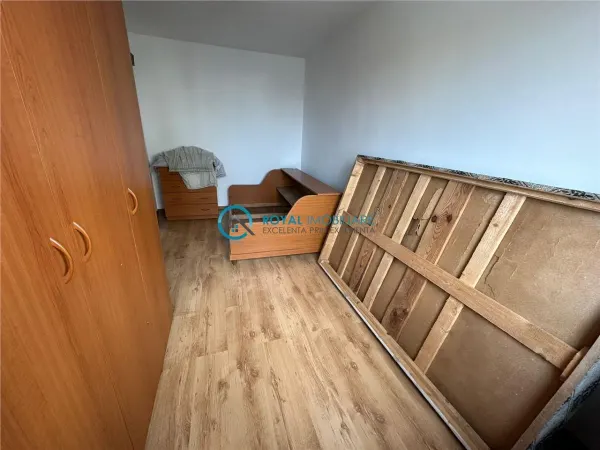Apartament 3 camere Ploiești - poza 4