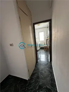 Royal Imobiliare - Vanzare apartament 3 camere in zona Malu Rosu - foto 8