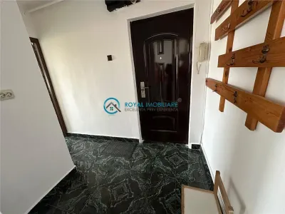 Royal Imobiliare - Vanzare apartament 3 camere in zona Malu Rosu - foto 9