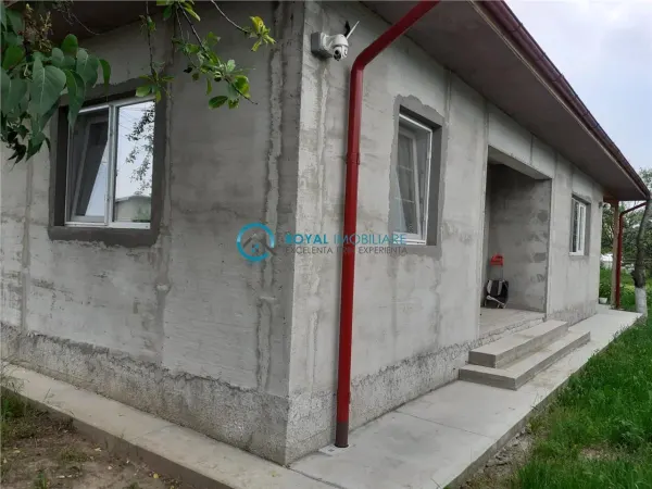 Casă 3 camere Vadu Sapat - poza 1