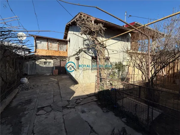 Casă 3 camere Ploiești - poza 1