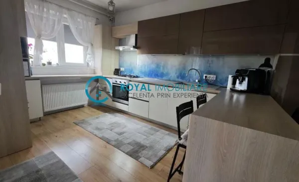 Apartament 3 camere Ploiești - poza 2