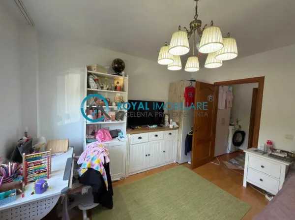 Apartament 4 camere Ploiești - poza 3