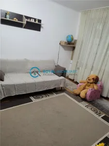 Royal Imobiliare - Inchiriere apartament 2 camere zona Democratiei - Ploiesti