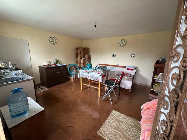 Casă 8 camere Lipanesti - poza 14