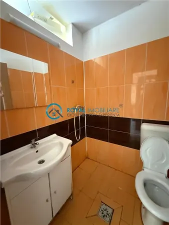 Casă 8 camere Gageni - poza 9