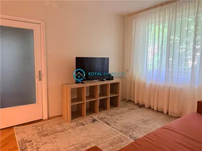 Royal Imobiliare - Inchiriere apartament 3 camere zona Democratiei - foto 2