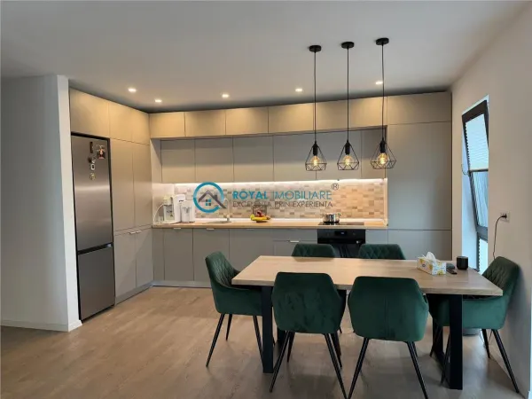 Apartament 3 camere Ploiești - poza 2