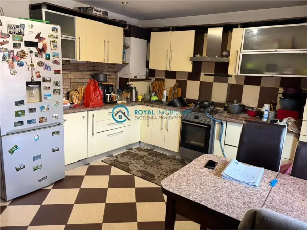 Casă 4 camere Ploiești - poza 11