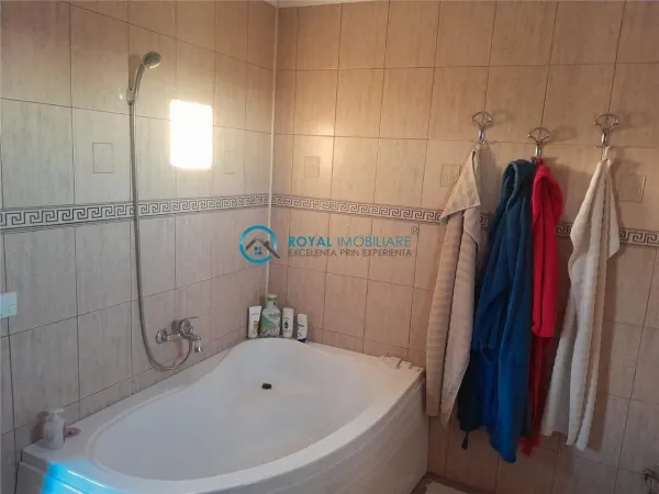 Casă 5 camere Chitorani - poza 20