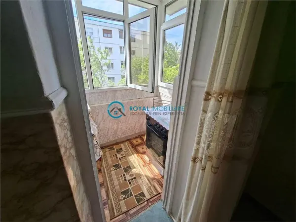 Apartament 3 camere Ploiești - poza 4