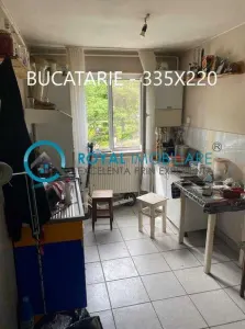 Royal Imobiliare - Vanzare apartament 3 camere zona Baraolt - foto 4