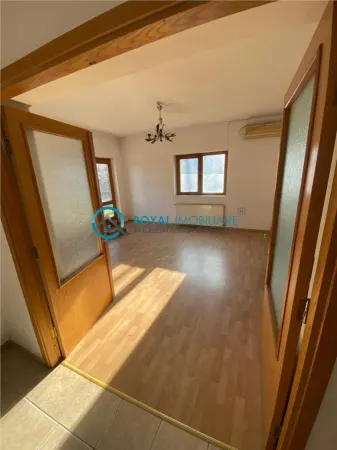 Casă 8 camere Ploiești - poza 11