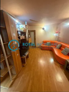 Royal Imobiliare - Vanzare apartament 3 camere zona 9 Mai - foto 2