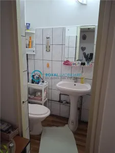 Royal Imobiliare - Vanzare apartament 3 camere zona Malu Rosu - foto 13
