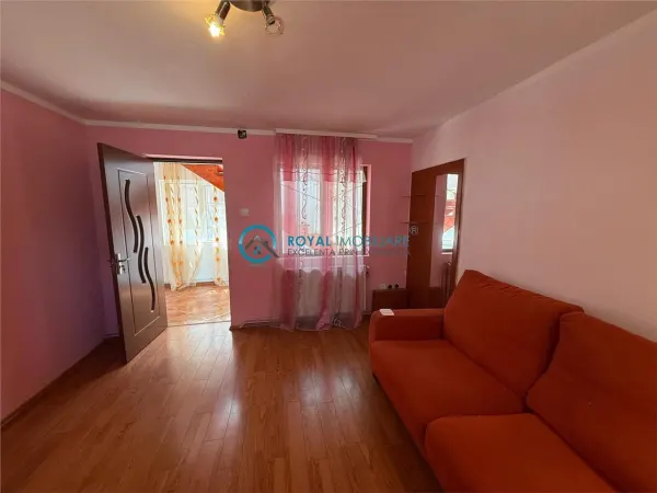 Casă 4 camere Ploiestiori - poza 2